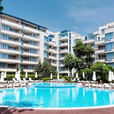 Private Excelsior 3* Napospart
