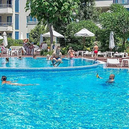Private Excelsior 3* Napospart