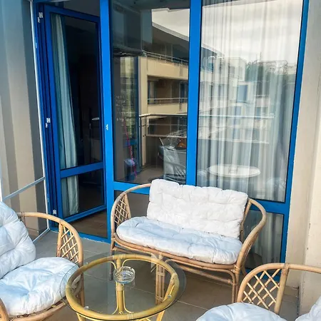 Private Excelsior ساني بيتش